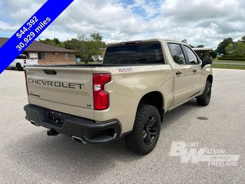 Used 2022 Chevrolet Silverado 1500 LT Trail Boss w/ Protection Package AWD/4WD image 8