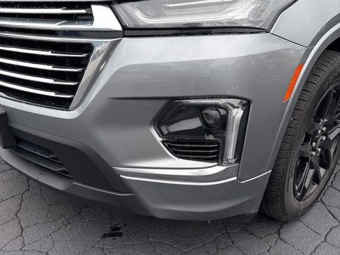 Used 2023 Chevrolet Traverse Premier image 9