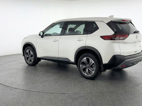 Used 2025 Nissan Rogue SV image 6