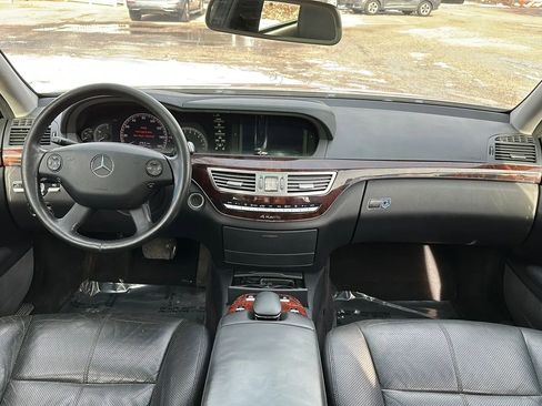 Used 2007 Mercedes-Benz S 550 S 550 4MATIC Sedan 4D w/ AMG Sport Pkg image 25