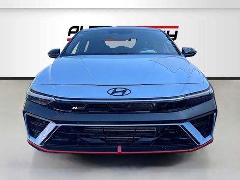 Used 2025 Hyundai Elantra N image 2