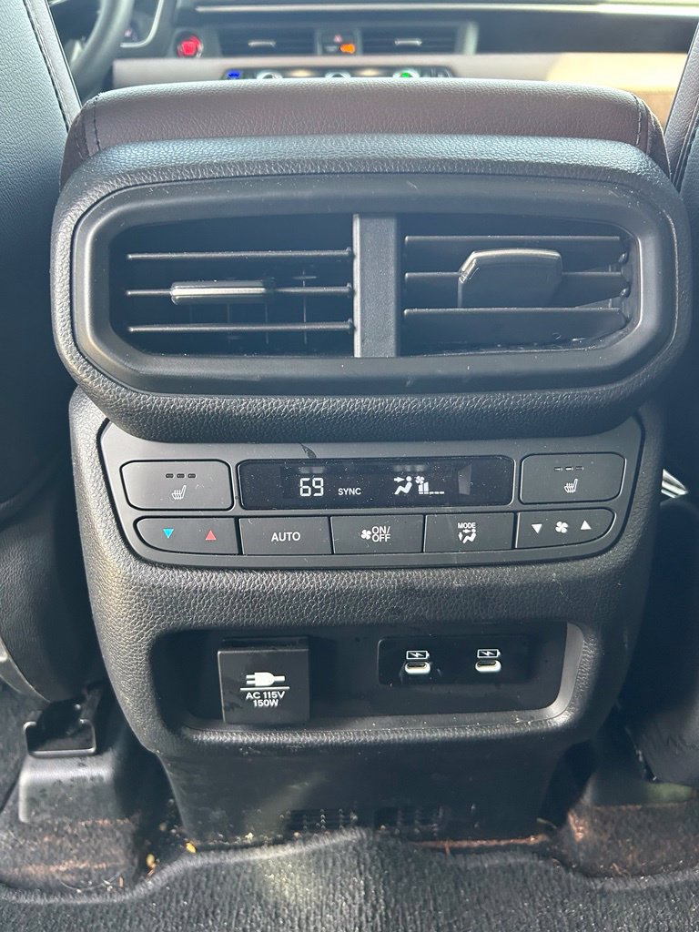 Used 2026 Honda Pilot Elite image 13