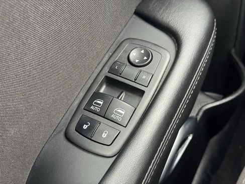 Used 2022 Dodge Challenger GT image 18