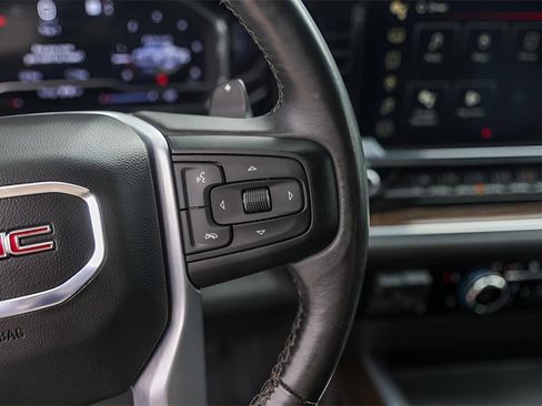 Used 2022 GMC Sierra 1500 Elevation w/ Elevation Premium Package image 16