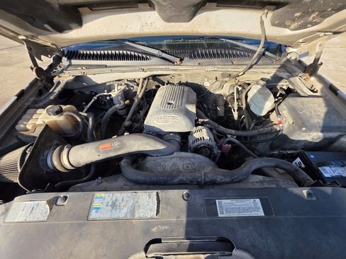 Used 2005 Chevrolet Silverado 2500 LS image 20