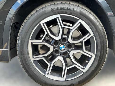 Certified 2023 BMW X1 xDrive28i w/ Convenience Package image 12