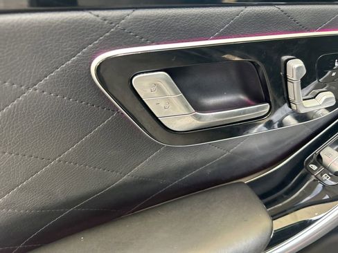 Used 2023 Mercedes-Benz S 580 4MATIC Sedan image 45