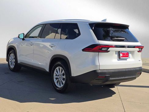 Certified 2025 Toyota Grand Highlander XLE image 5