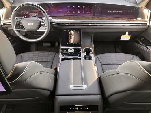 Certified 2026 Cadillac Escalade Platinum Sport image 12