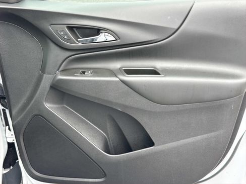 Used 2022 Chevrolet Equinox LT AWD/4WD image 24