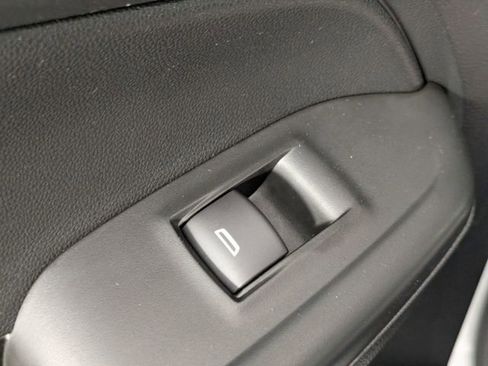 Used 2021 Chevrolet TrailBlazer LS AWD/4WD image 23