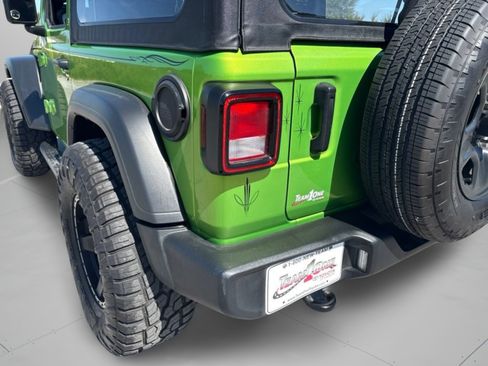Used 2025 Jeep Wrangler Sport AWD/4WD image 26