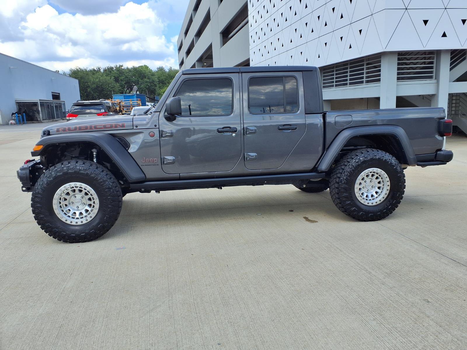 Used 2023 Jeep Gladiator Rubicon w/ LED Lighting Group AWD/4WD image 27