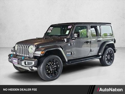 Used 2022 Jeep Wrangler Unlimited Sahara w/ Cold Weather Group AWD/4WD image 1
