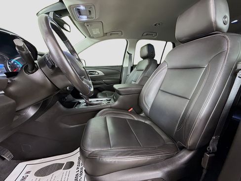 Used 2020 Chevrolet Traverse RS FWD image 22