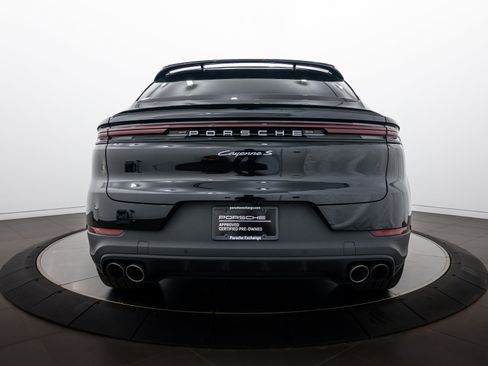 Certified 2025 Porsche Cayenne S AWD/4WD image 6