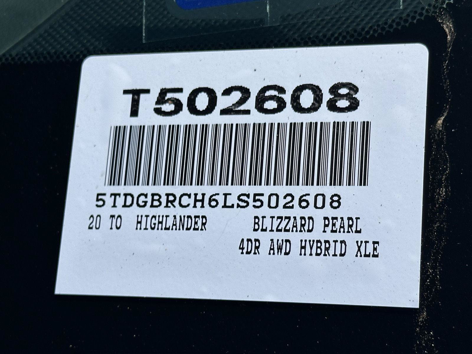 Used 2020 Toyota Highlander XLE AWD/4WD image 60