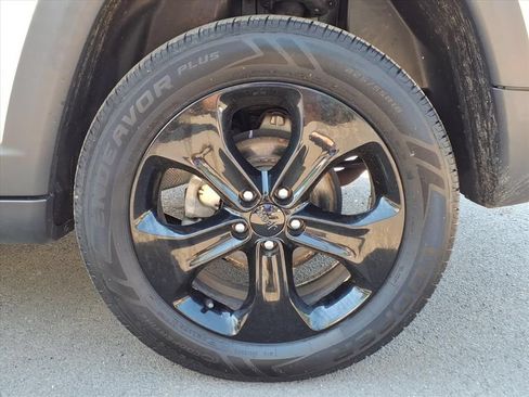 Used 2021 Jeep Compass Latitude AWD/4WD image 24