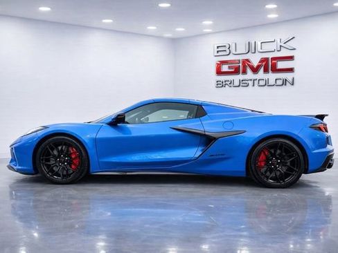 Used 2024 Chevrolet Corvette Z06 w/ Stealth Interior Trim Package RWD image 6