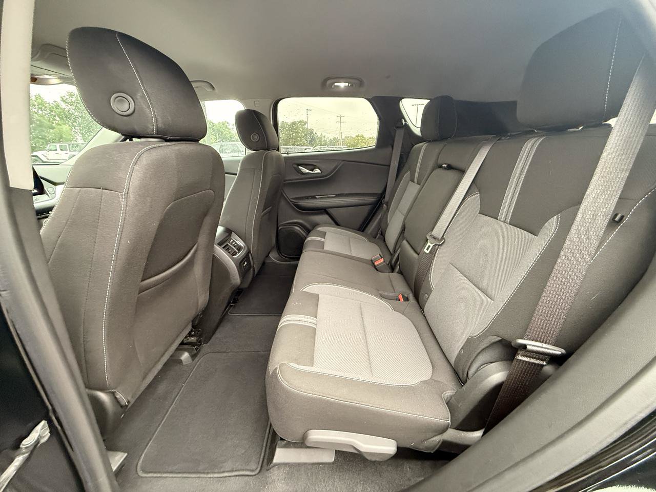 Used 2025 Chevrolet Blazer LT AWD/4WD image 12