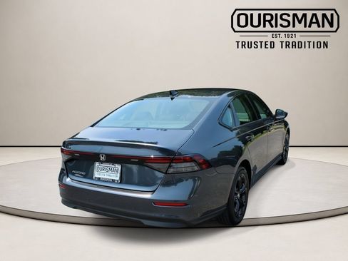 Used 2025 Honda Accord SE image 9