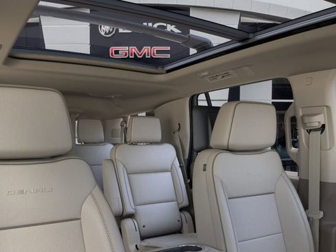 New 2026 GMC Yukon Denali w/ Denali Reserve Package image 24
