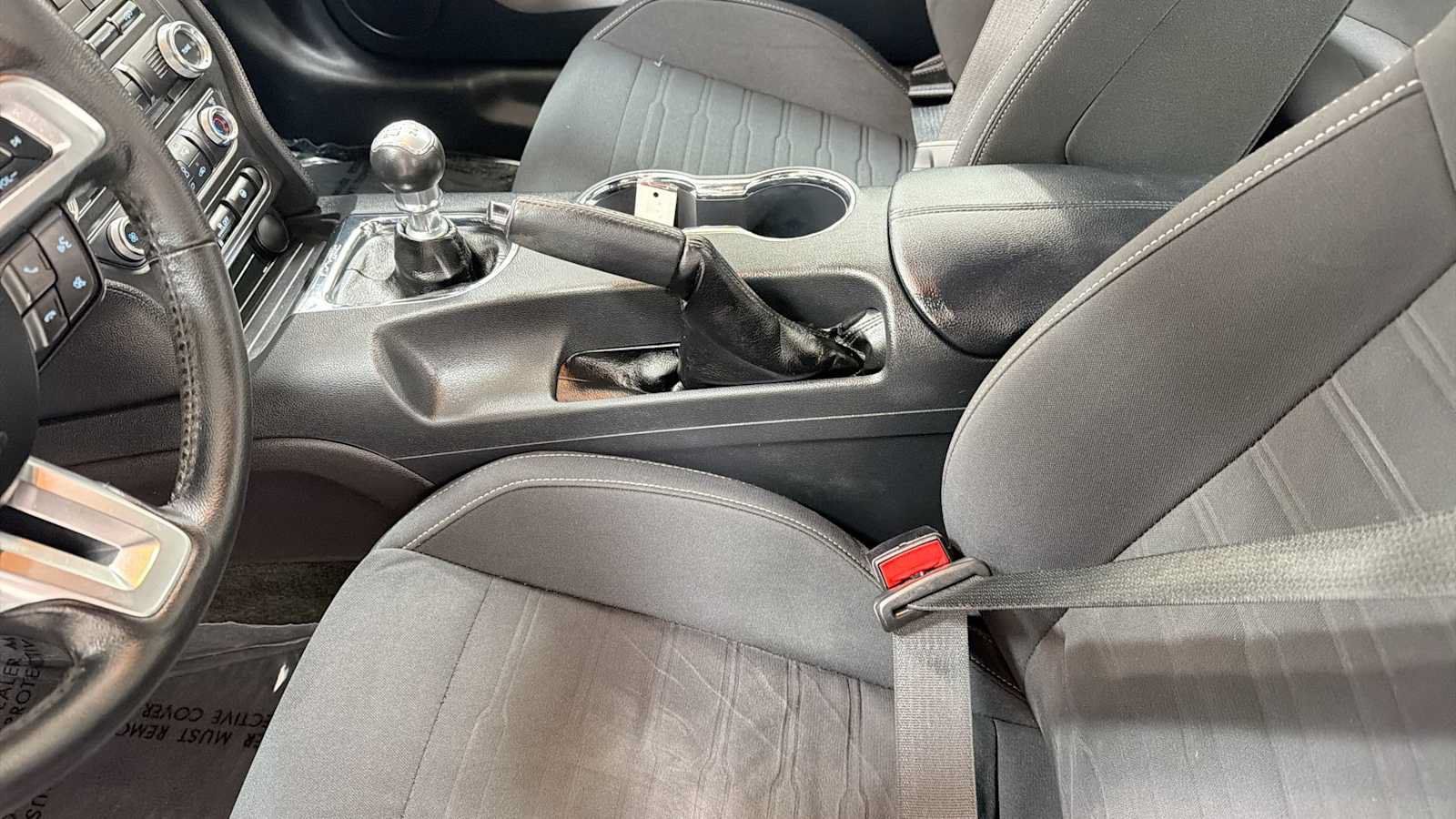 Used 2016 Ford Mustang Coupe RWD image 22