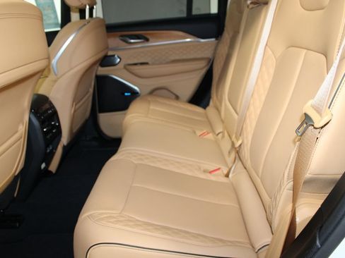 Used 2024 Jeep Grand Cherokee Summit AWD/4WD image 24