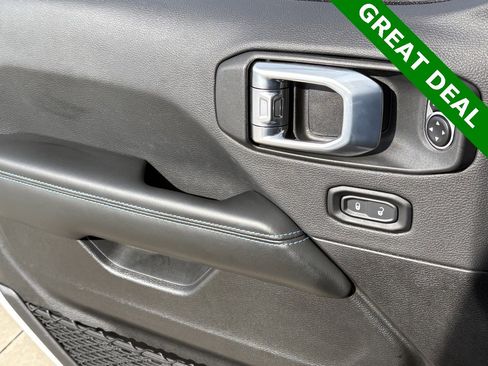 Used 2024 Jeep Wrangler High Altitude image 34