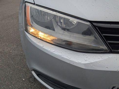 Used 2012 Volkswagen Jetta SE image 10