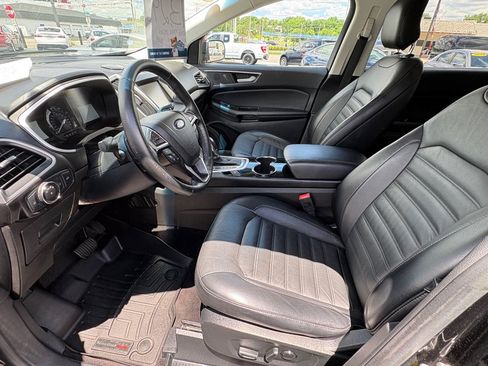 Used 2015 Ford Edge SEL w/ Equipment Group 201A AWD/4WD image 9