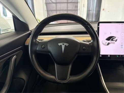 Used 2019 Tesla Model 3 Mid Range RWD image 21