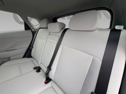 Used 2025 Hyundai Kona SEL FWD image 7