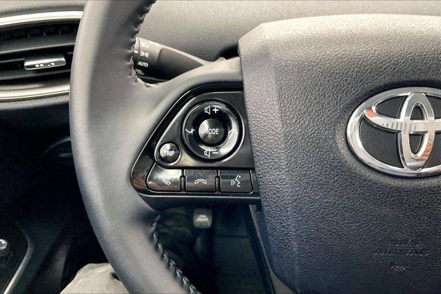 Used 2022 Toyota Prius Prime XLE FWD image 21