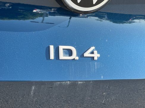 Used 2023 Volkswagen ID.4 Pro S Plus RWD image 40