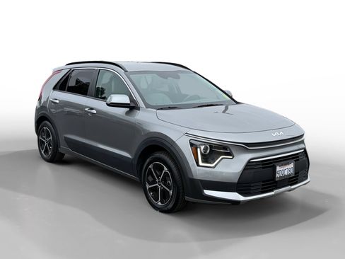 Used 2023 Kia Niro EX image 7