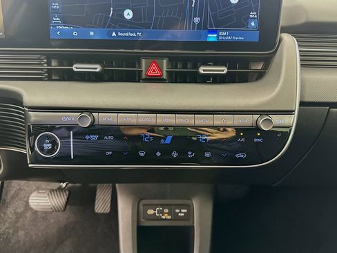 New 2026 Hyundai Ioniq 5 SEL image 14
