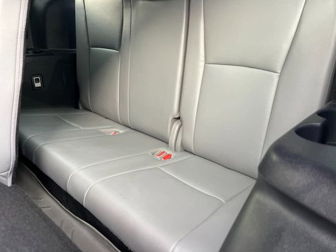 Used 2022 Toyota Highlander XLE image 15