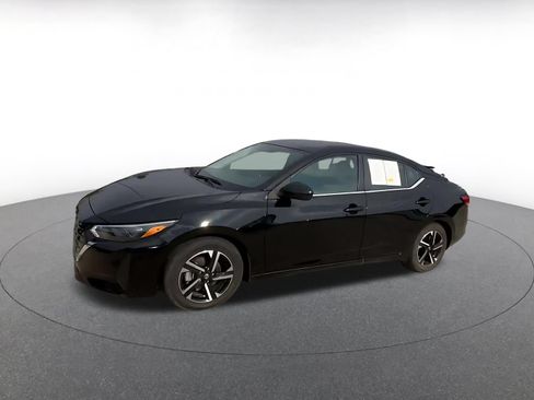 Used 2025 Nissan Sentra SV FWD image 6