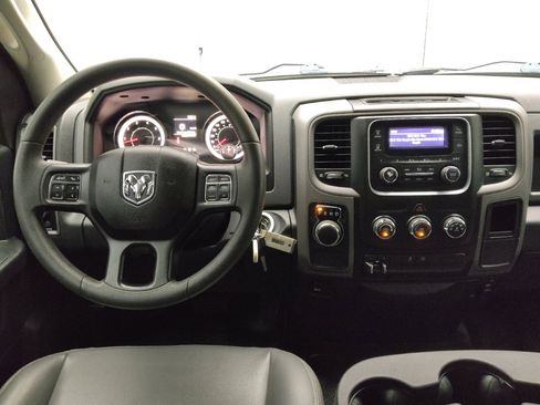 Used 2018 RAM 1500 Tradesman w/ Chrome Appearance Group RWD image 22