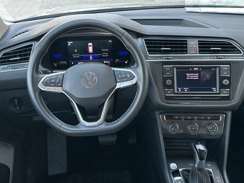 Used 2022 Volkswagen Tiguan S FWD image 13