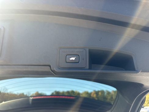 Used 2021 Acura RDX A-Spec image 31