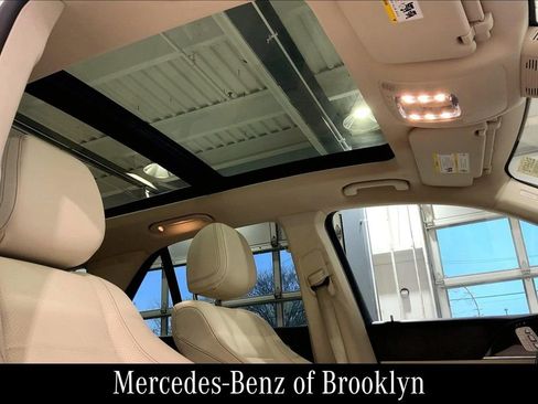 Used 2020 Mercedes-Benz GLE 350 4MATIC image 16