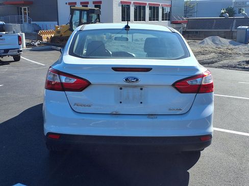 Used 2014 Ford Focus S FWD image 25