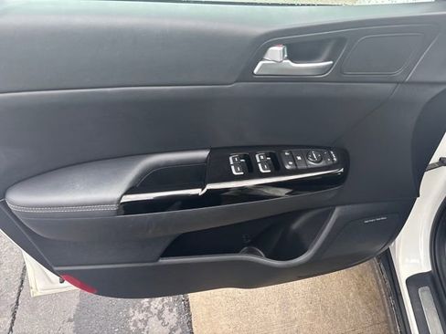Used 2022 Kia Sportage SX image 10