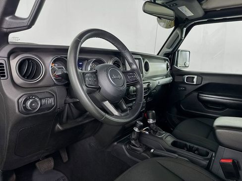 Used 2021 Jeep Wrangler Sport image 12