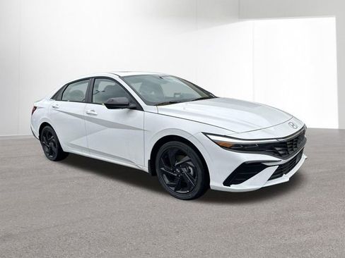 New 2026 Hyundai Elantra SEL Sport image 12