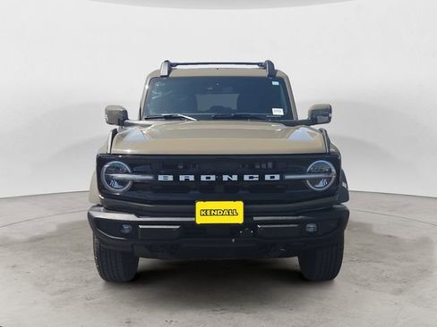 Used 2025 Ford Bronco Outer Banks AWD/4WD image 8
