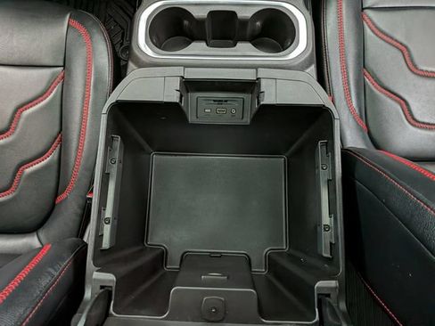 Used 2022 Chevrolet Silverado 1500 RST AWD/4WD image 37