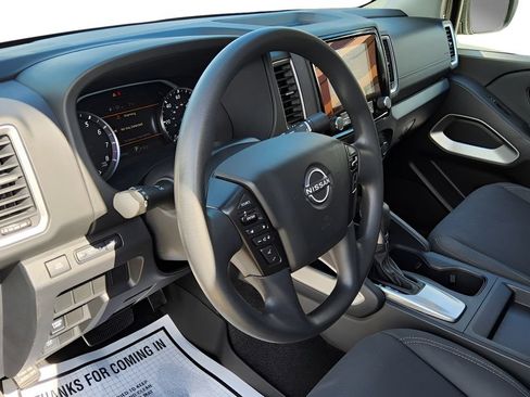 Used 2022 Nissan Frontier SV RWD image 19